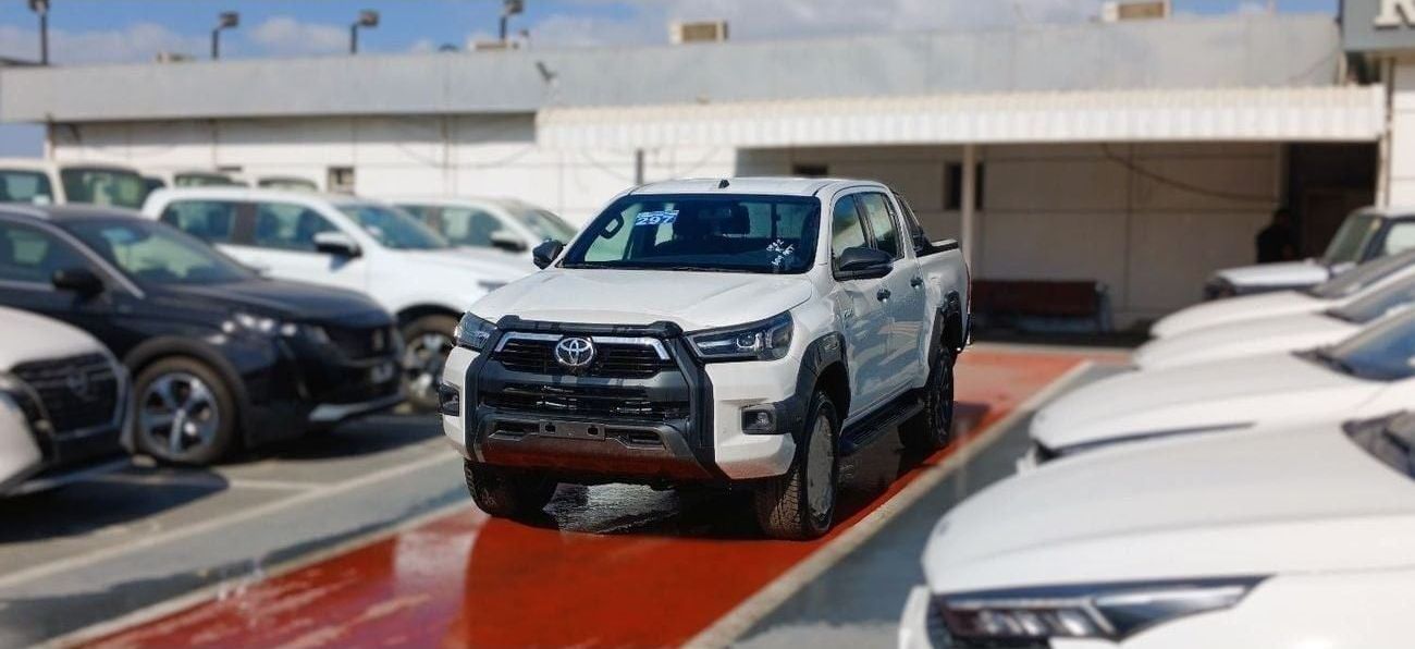 Toyota Hilux SGLX Toyota Hilux Adventure 4.0L Petrol AT 2025YM | Export Price