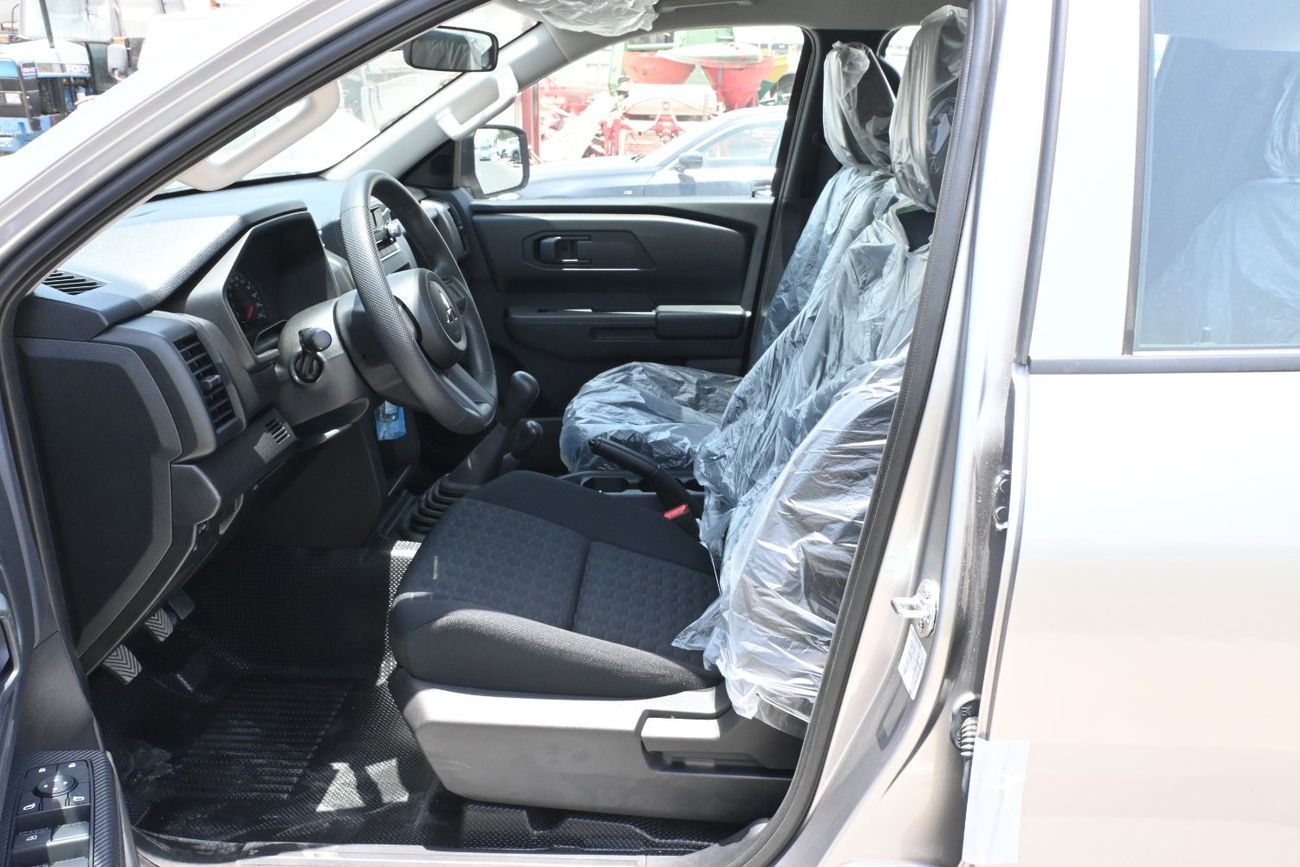 Mitsubishi L200 MITSUBISHI L200 2.4L GL DIESEL DCABIN 4X4 5M/T MODEL 2025 BRAND NEW  [SILVER /W/ G / B ]