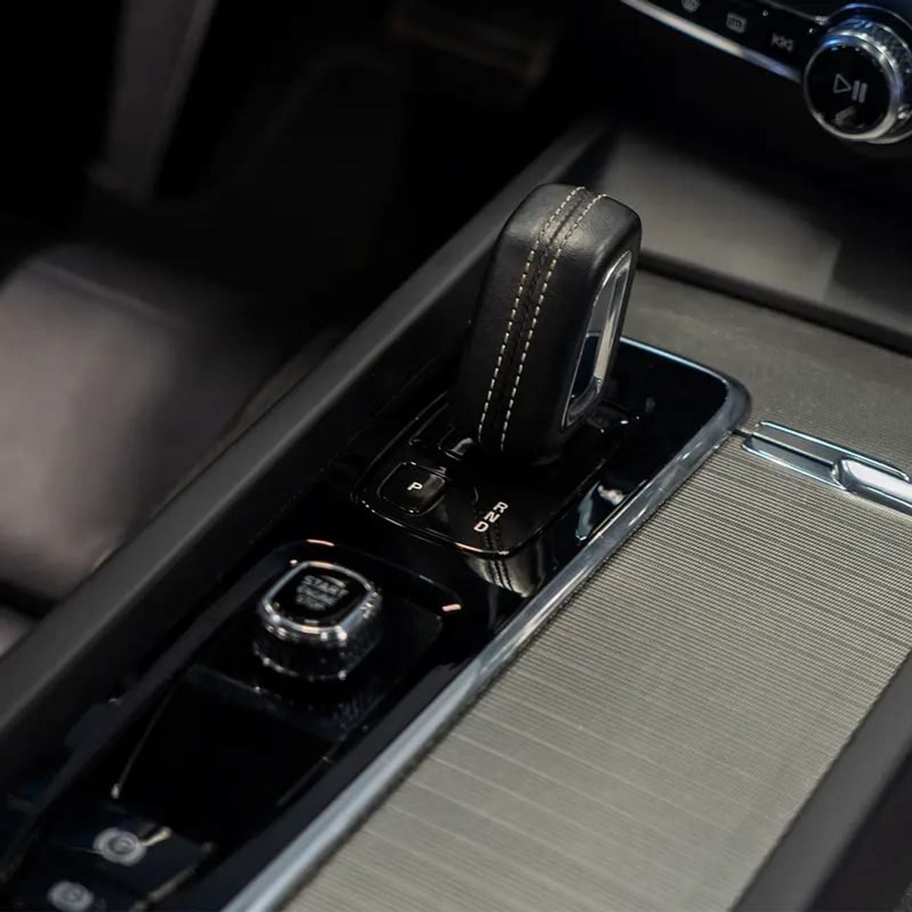 Volvo S60 T4 R Design 2.0L 1,819 pm • 0% Downpayment • R-Design • Agency Warranty