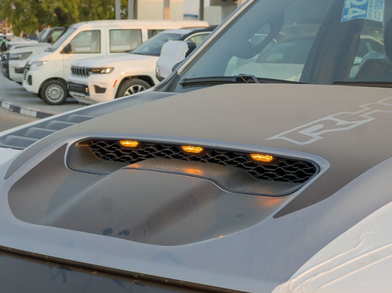 رام 1500 EXPORT PRICE - RAM RHO 3.0L TT HO - Silver (FULL OPTION)