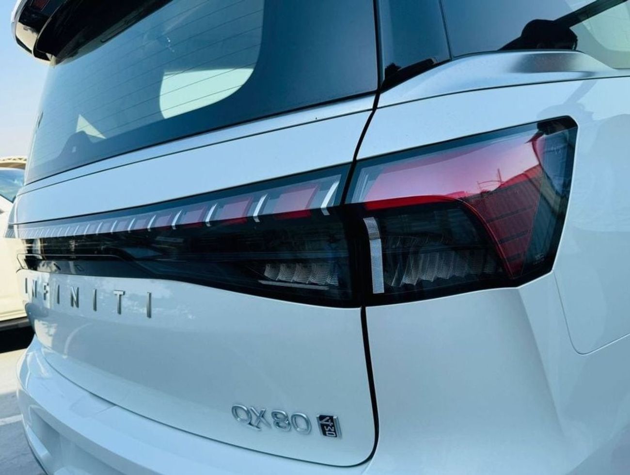 Infiniti QX80 Full option