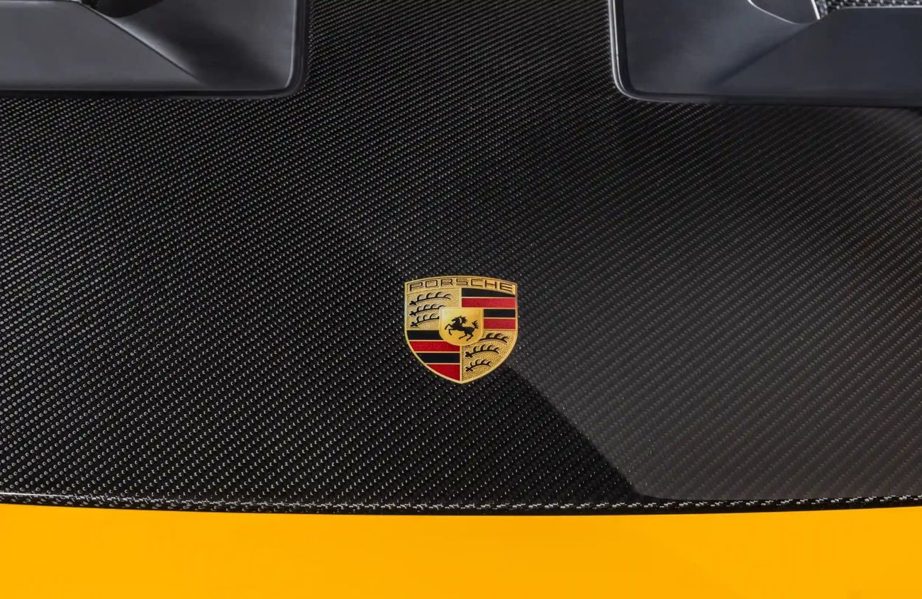 بورش 911 4.0L F-6 Naturally Aspirated Engine