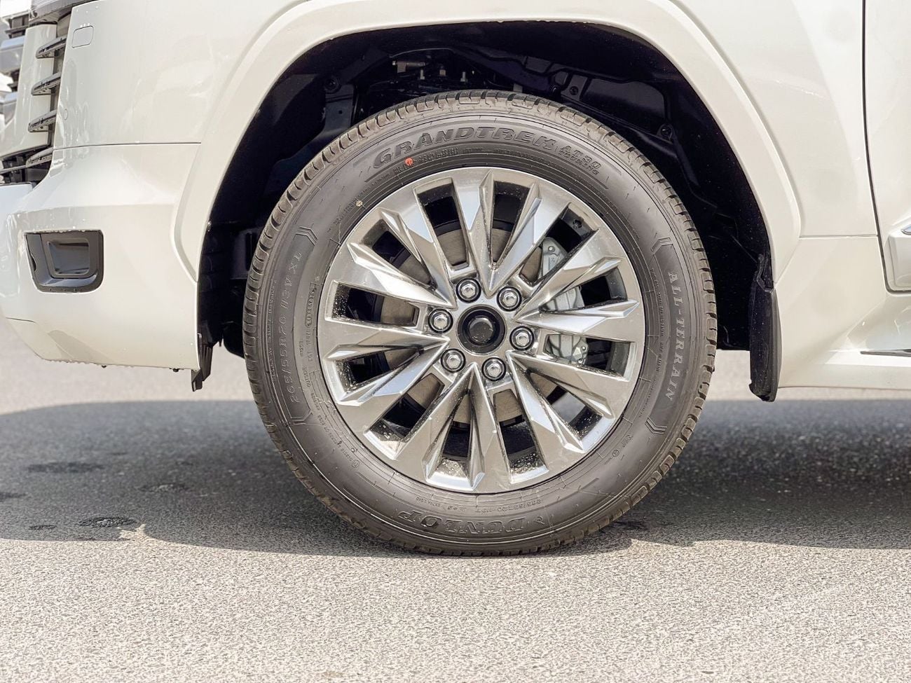 Toyota Land Cruiser EXPORT ONLY - 2025 LC300 GXR 4.0L (GCC Specification)