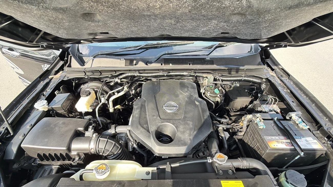 نيسان نافارا -