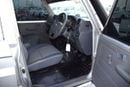 تويوتا لاند كروزر بيك آب 4.5L 8cyl Diesel, Manual, Four Wheel (Right hand)