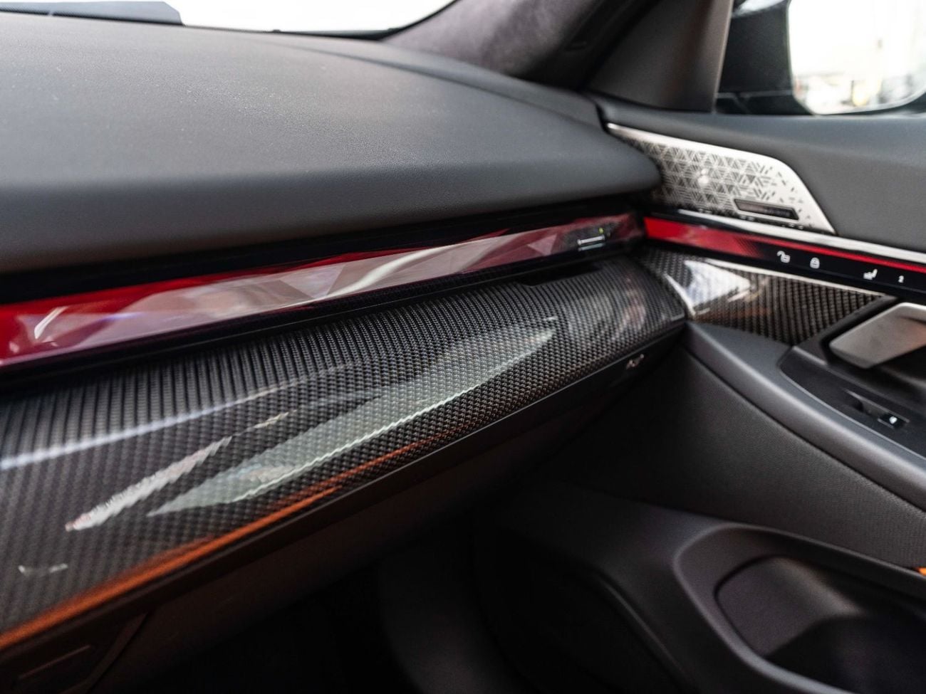 بي أم دبليو M5 STD