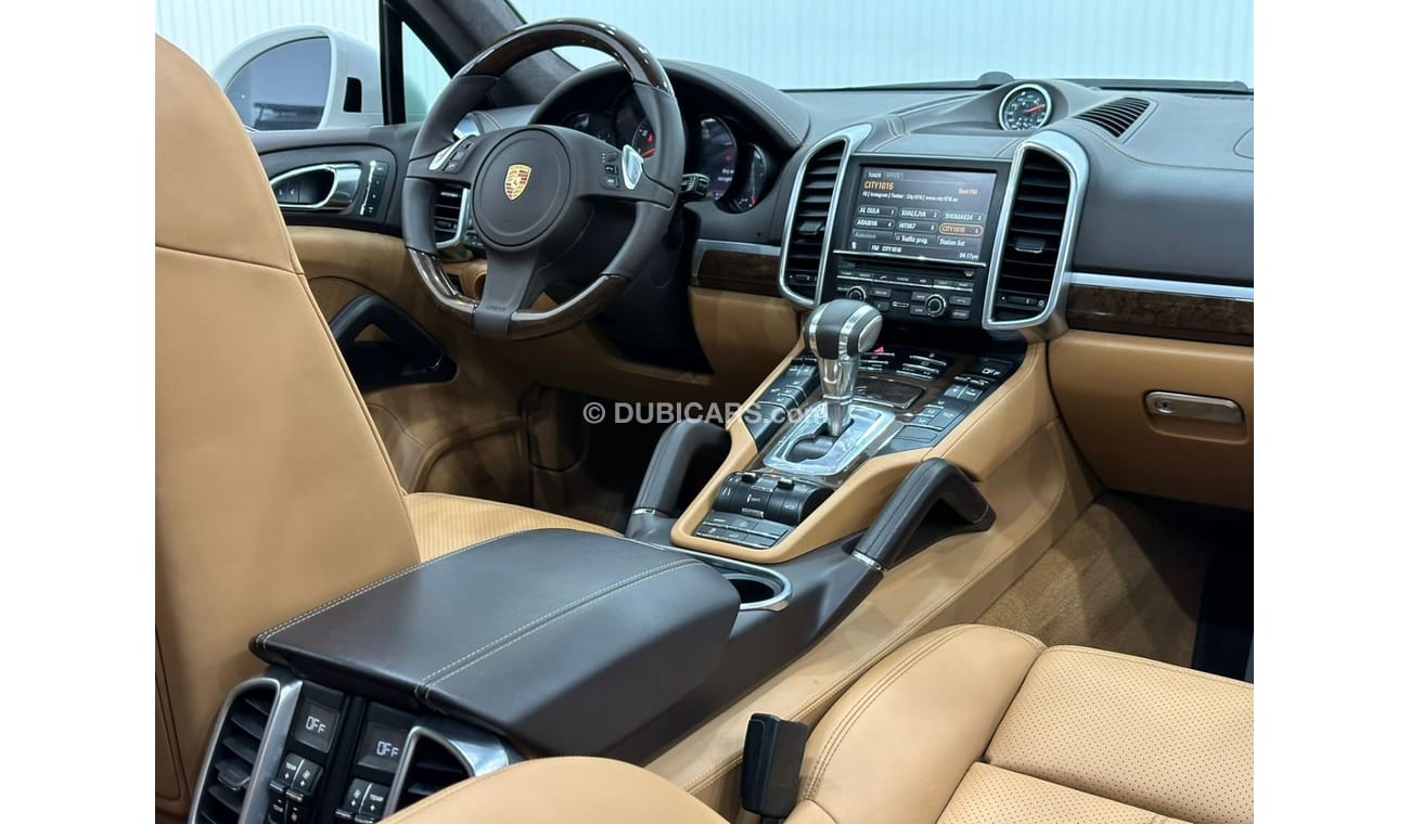 Porsche Cayenne 2013 Porsche Cayenne GTS, Service History, Low Kms, GCC