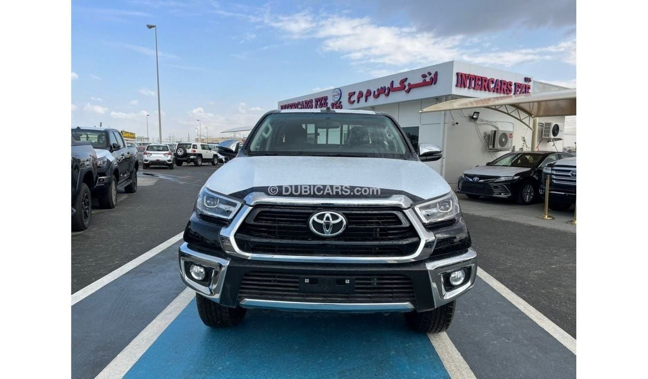 Toyota Hilux Toyota Hilux 2.7L FULL OPTION Manual Transmission! BLACK INSIDE BLACK