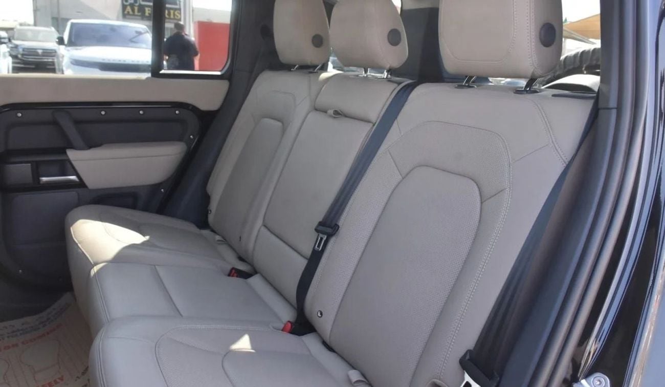 لاند روفر ديفندر 110 X P525 5.0L