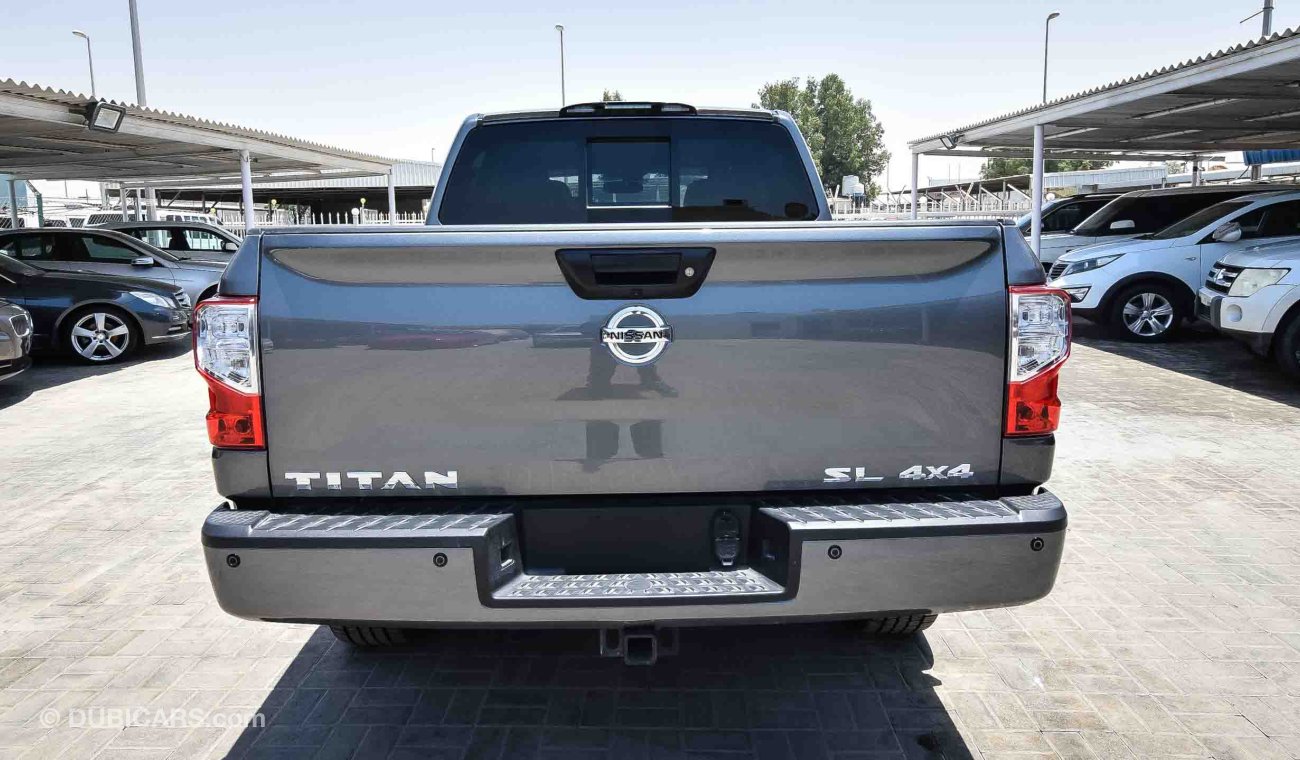 Nissan Titan SL 4X4