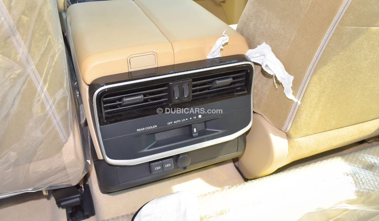 Toyota Land Cruiser GX-R  3.3L V6 | TWIN TURBO | 2022 | Diesel | all wheels 20