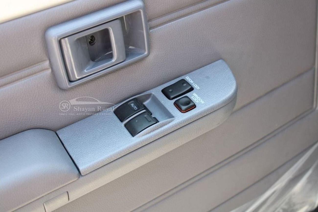 Toyota Land Cruiser 70 LHD LC78 AMBULANCE  4.2L DSL V6 4WD 3DR MT 2025MY | FOR EXPORT