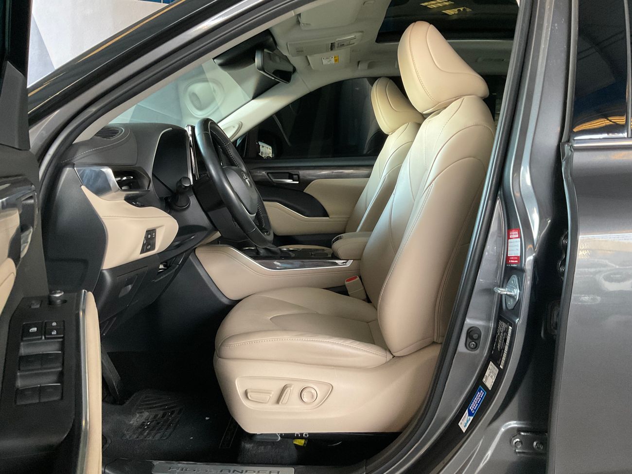 Toyota Highlander VXR | upto AED 20,000 Ramadan Discount | Guaranteed Warranty | 0 Down Payment