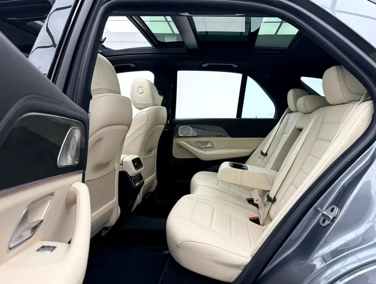 Mercedes Benz GLE 450 AMG GLE450 AMG 4MATIC, Warranty, Full Mercedes Service History, Fully Loaded, GCC