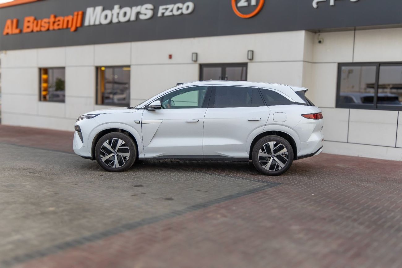 بي واي دي تانغ