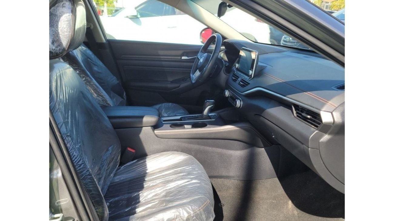 Nissan Altima Sport 2020 Nissan Altima, SR