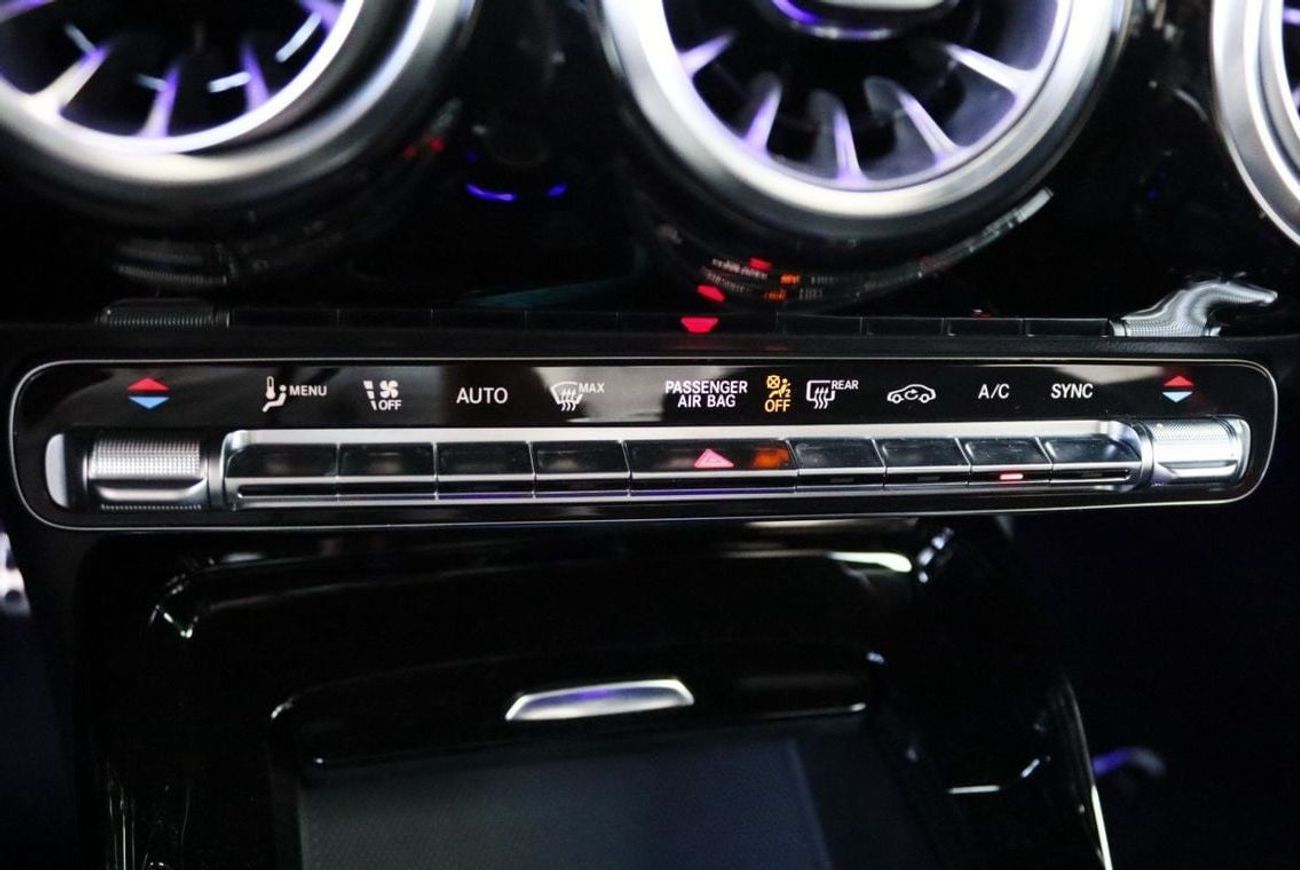 Mercedes-Benz A 45 AMG Mercedes-Benz A 35 AMG 2023