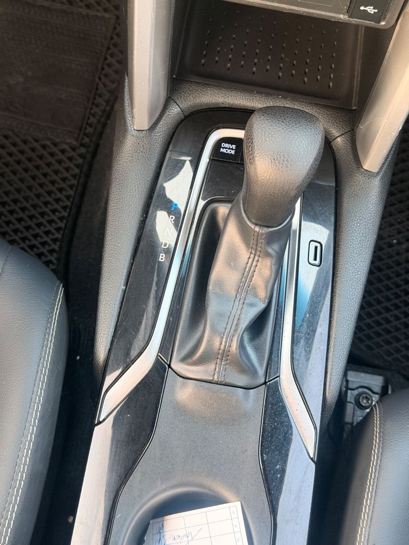 Toyota Corolla Cross Hybrid 2.0 L 360 camera full option
