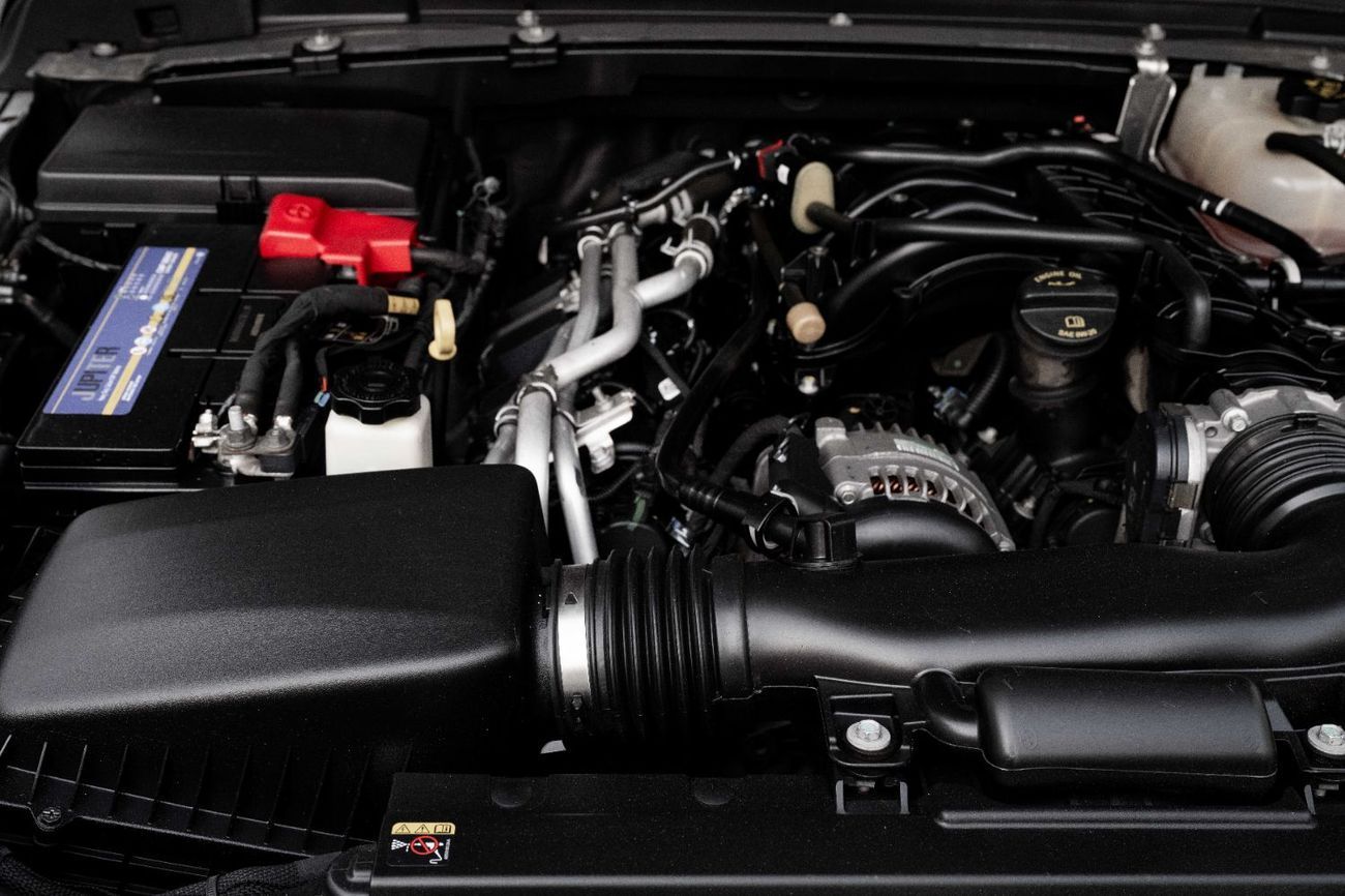 Jeep Gladiator Sport | 2,546 P.M  | 0% Downpayment | Low Km | Pristine!