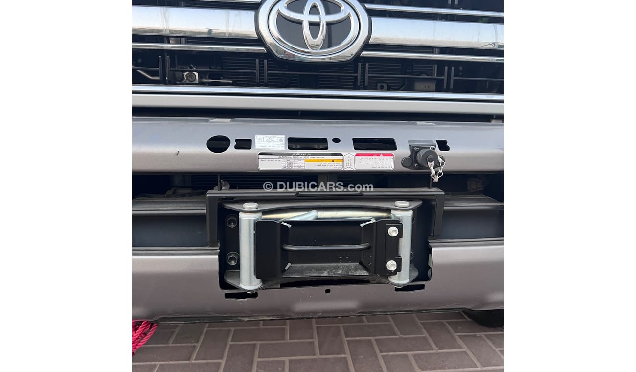 Toyota Land Cruiser Pick Up 2023 Toyota Land Cruiser VDJ79 4.5L V8 DC Limited
