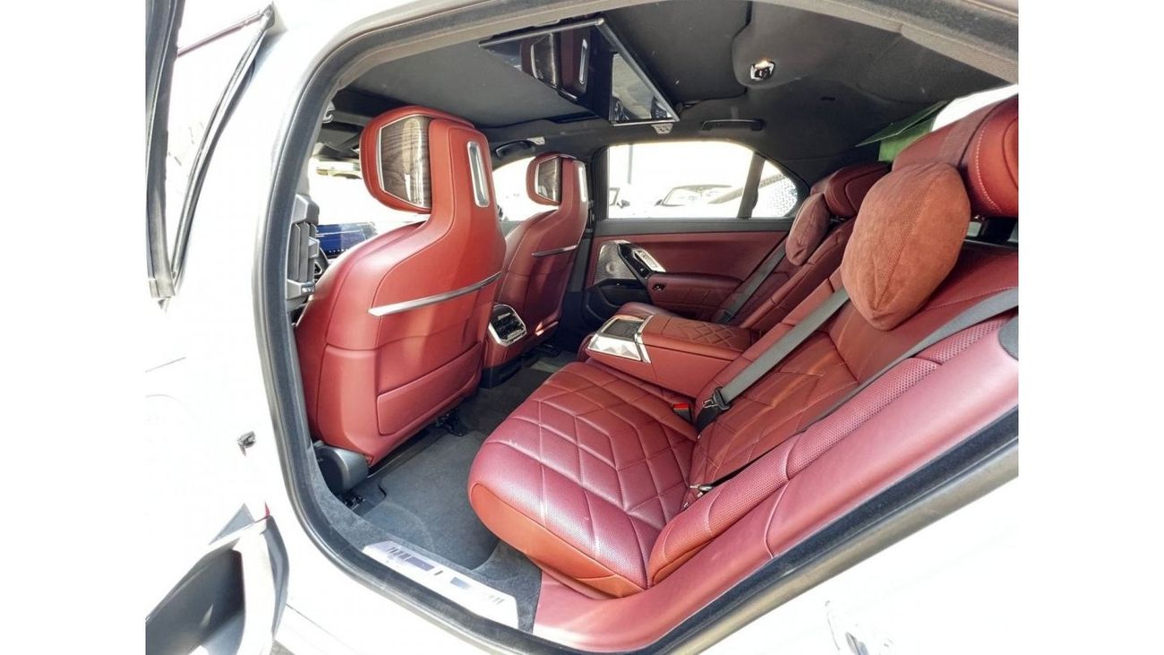 BMW 740Li M Sport BMW 740i