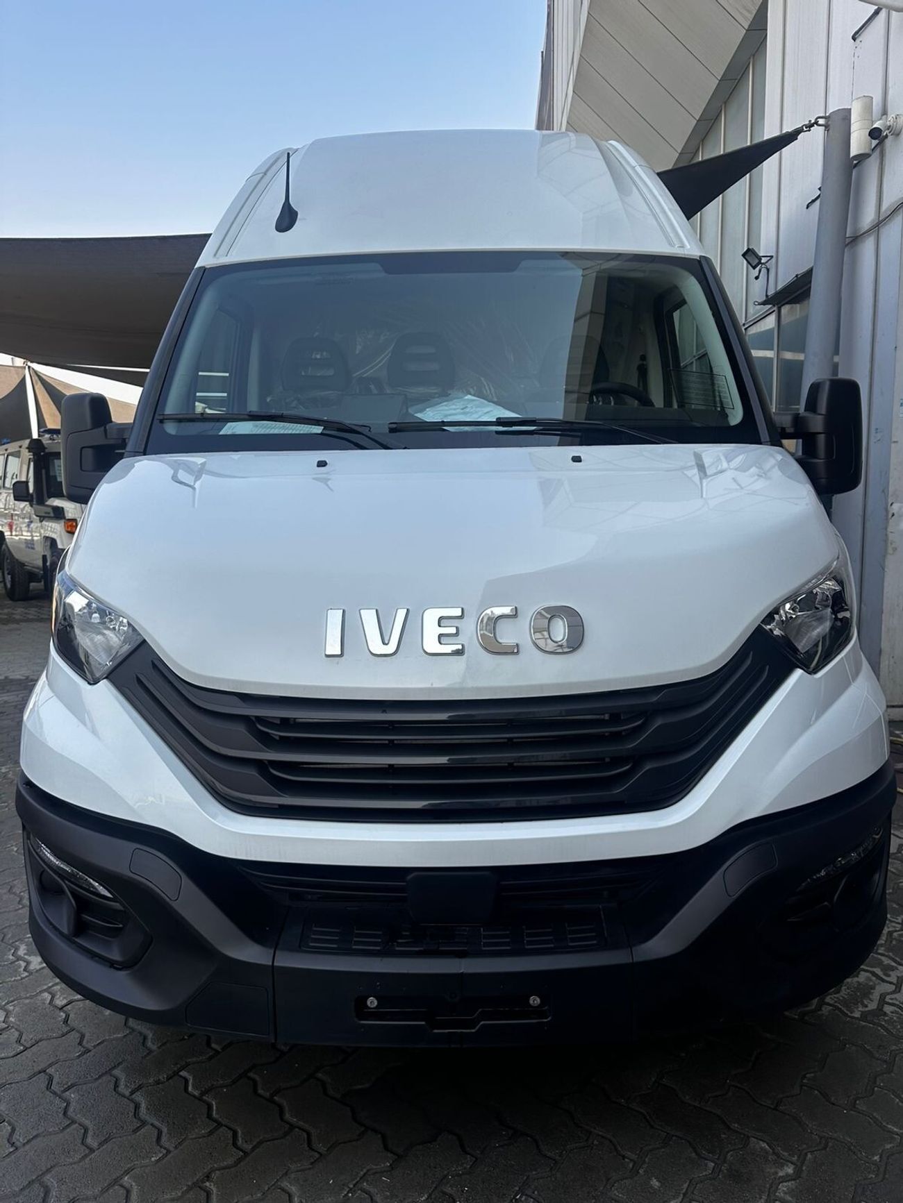 Iveco Daily 4 stroke Diesel Engine, watercooled, turbocharged with intercooler 146 HP @ 3000 ~3500 Rpm –EIV