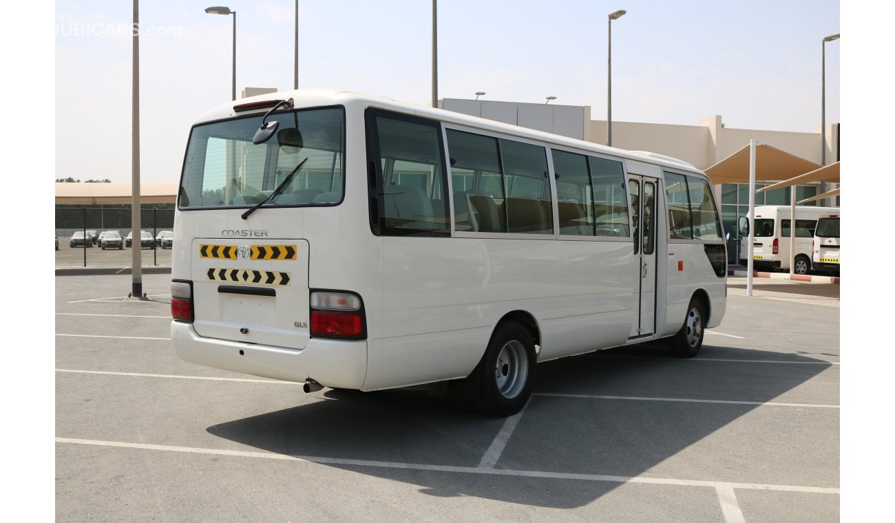 تويوتا كوستر 30 SEATER BUS