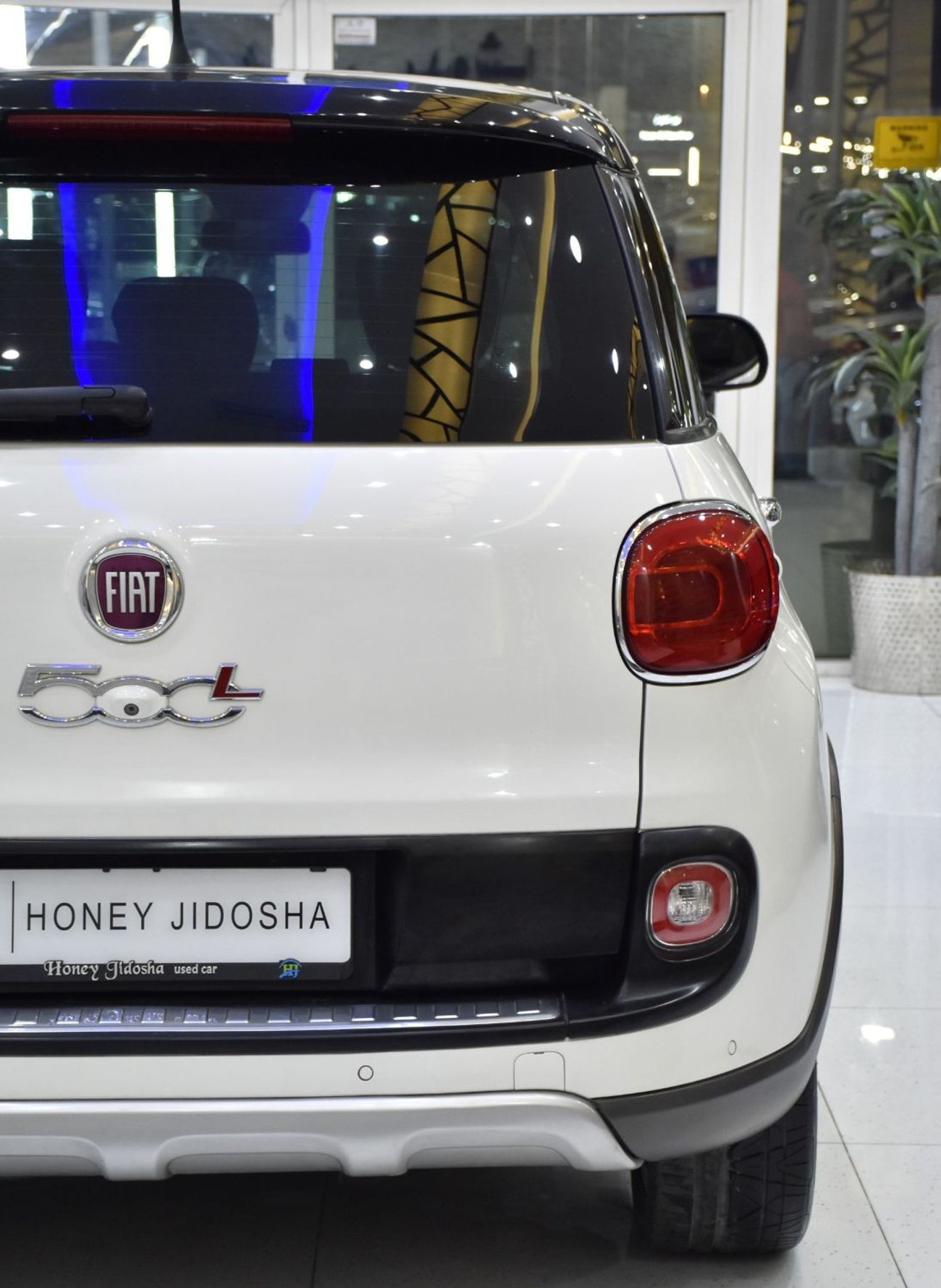 Fiat 500L EXCELLENT DEAL for our FIAT 500 L ( 2015 Model ) in White Color GCC Specs
