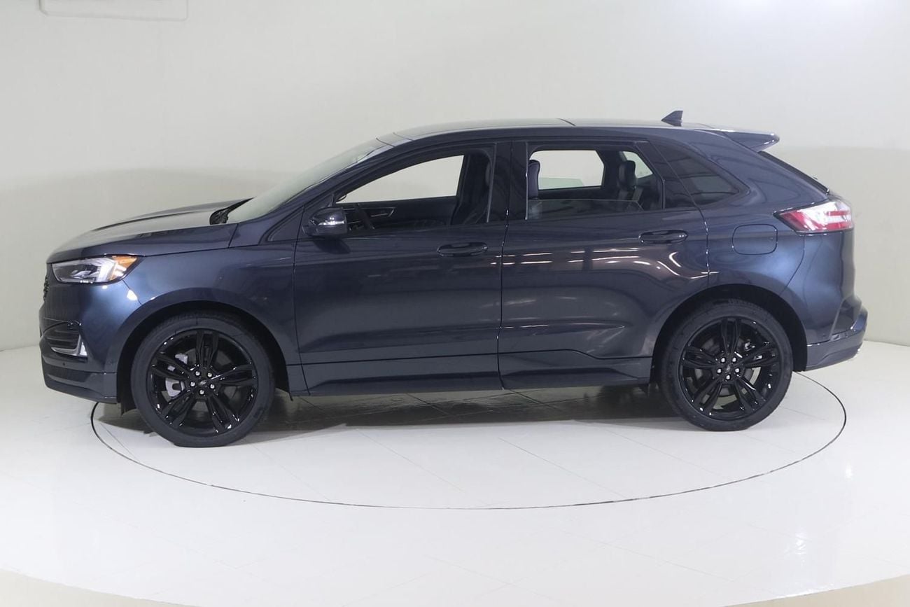 Ford Edge ST SST422 / FEE Insurance + Registration/ AL TAYER MOTORS AL QOUZ SHOWROOM
