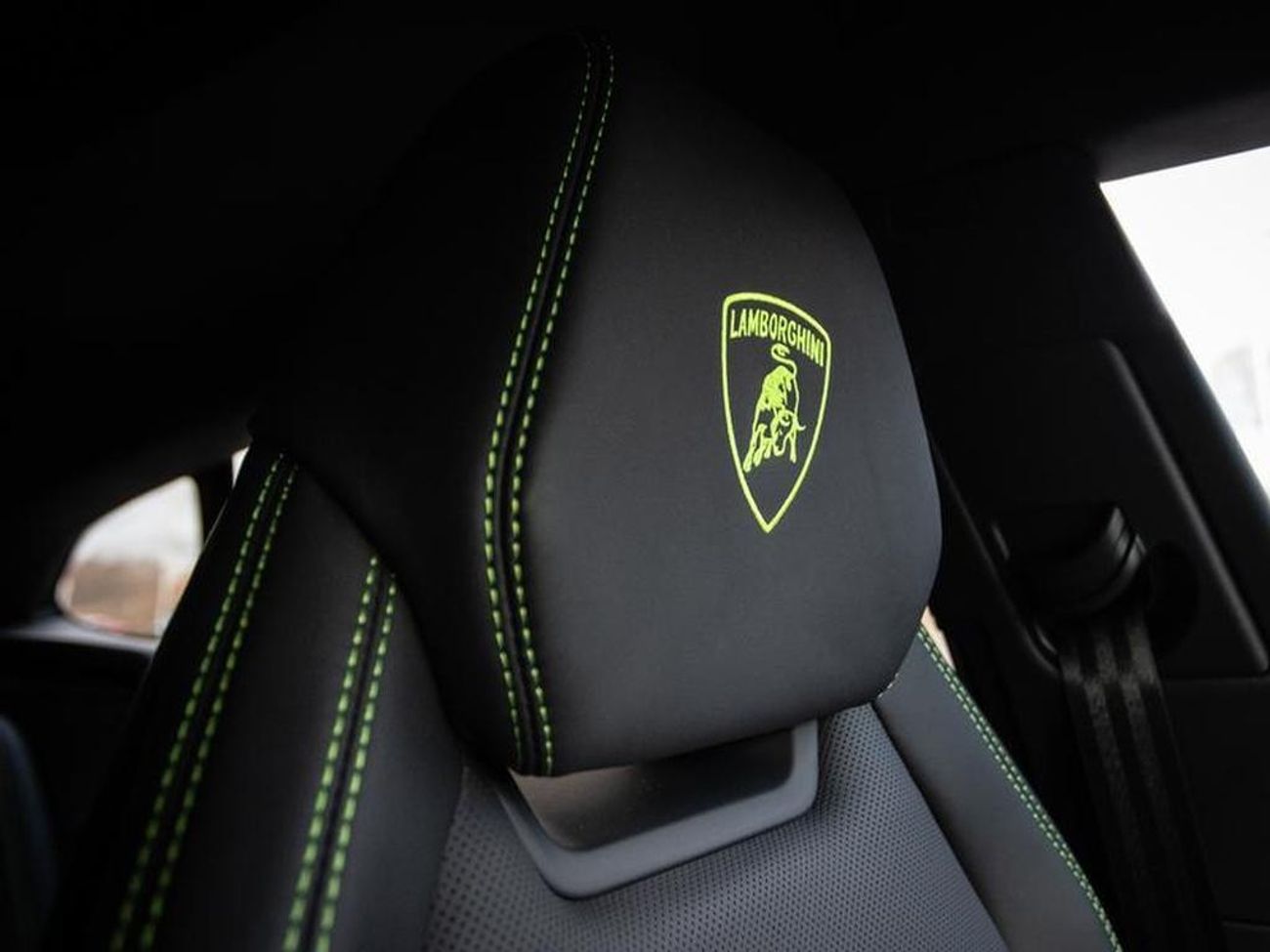 Lamborghini Urus Lamborghini Urus Performante RIGHT HAND DRIVE