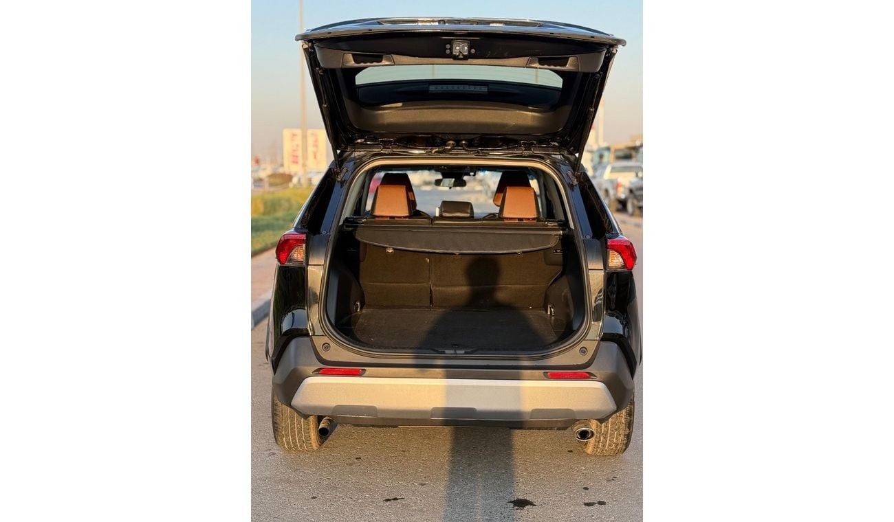 Toyota RAV4 TOYOTA RAV4 XLE 2023