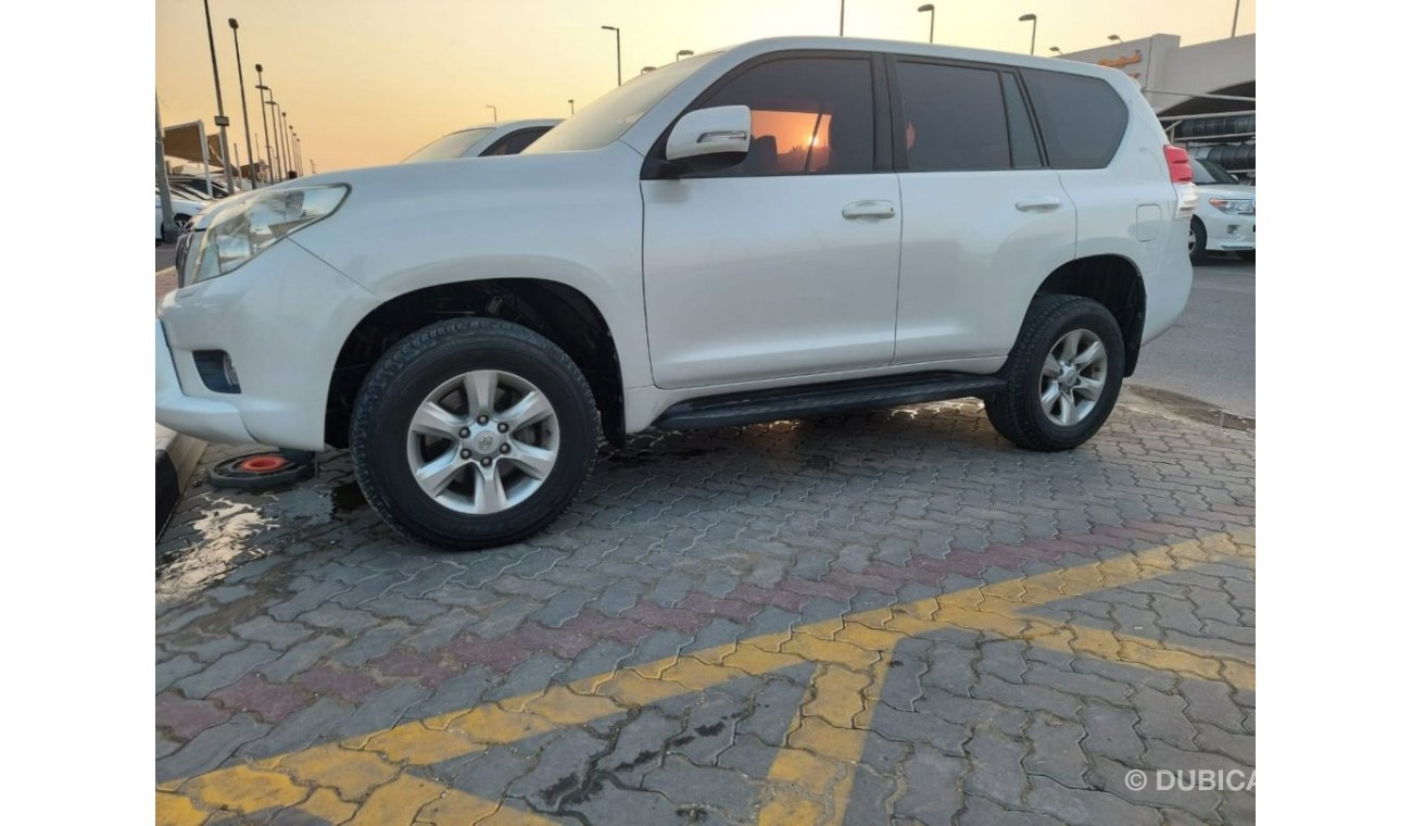 تويوتا برادو 2.7L TXL AUTOMATIC