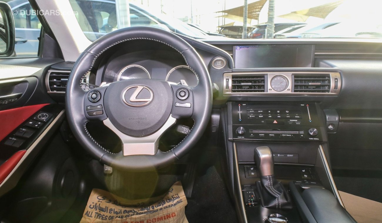 Lexus IS250