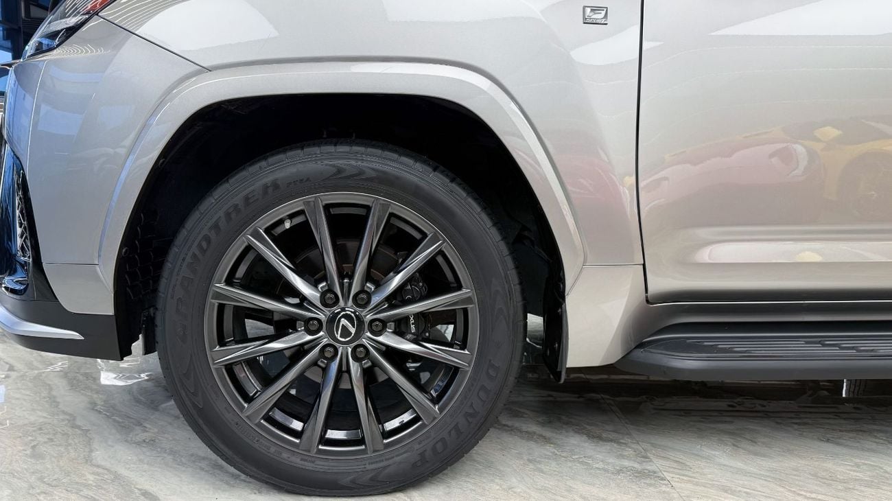 لكزس LX 600 F Sport Launch Edition 3.5L Lexus LX600 F-Sport Launch Edition - 2022 - Warranty