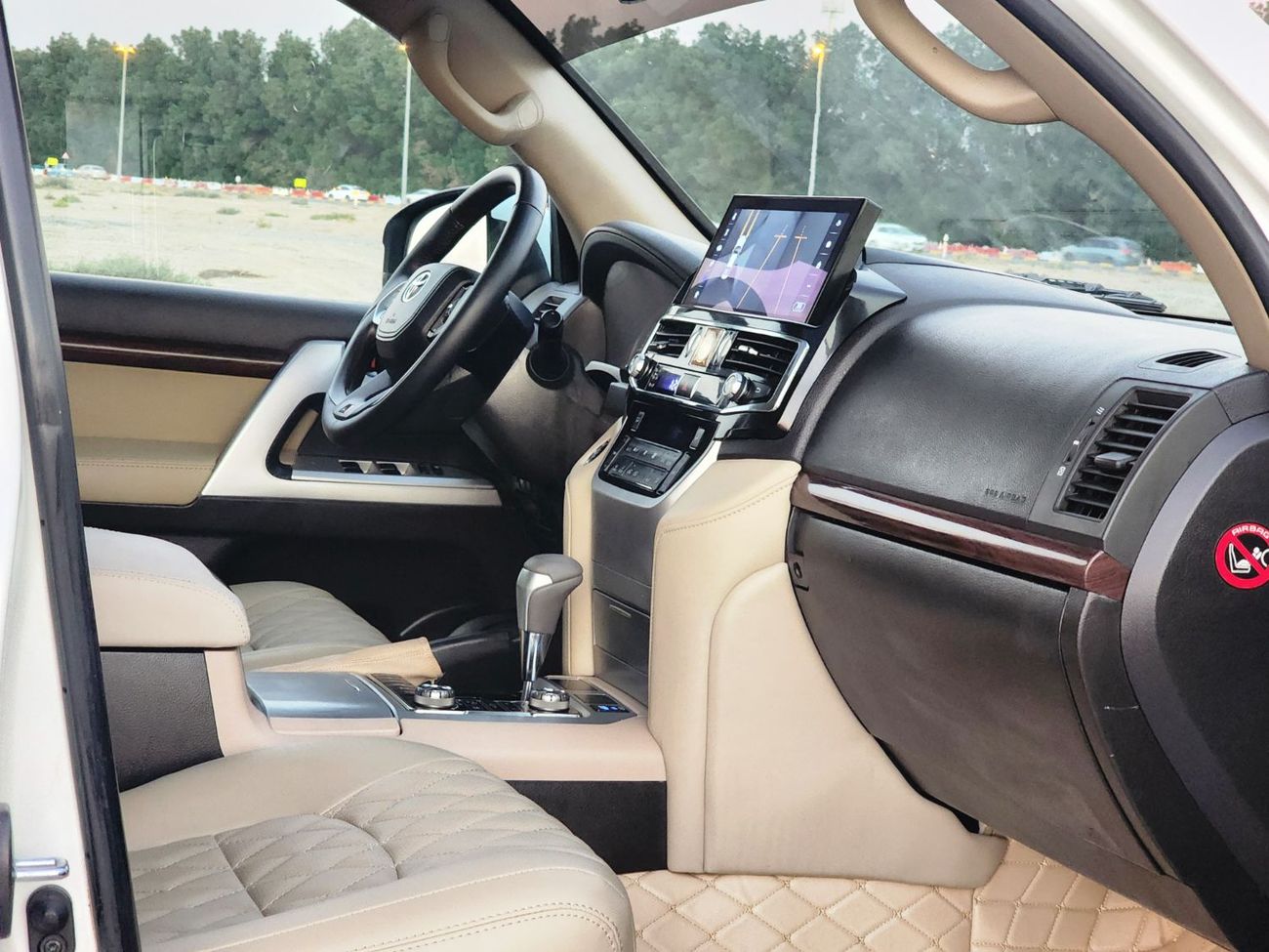 تويوتا لاند كروزر GX.R V8 upgrade 2024