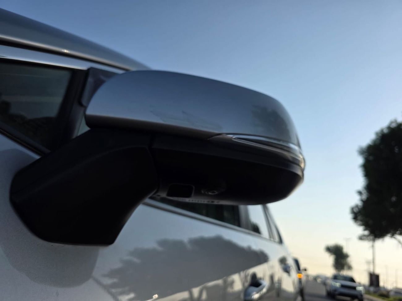 تويوتا راف ٤ EXPORT ONLY 2.0 ENGINE PETROL ENGINE 2WD FULL OPTION RAV4 CRUISER