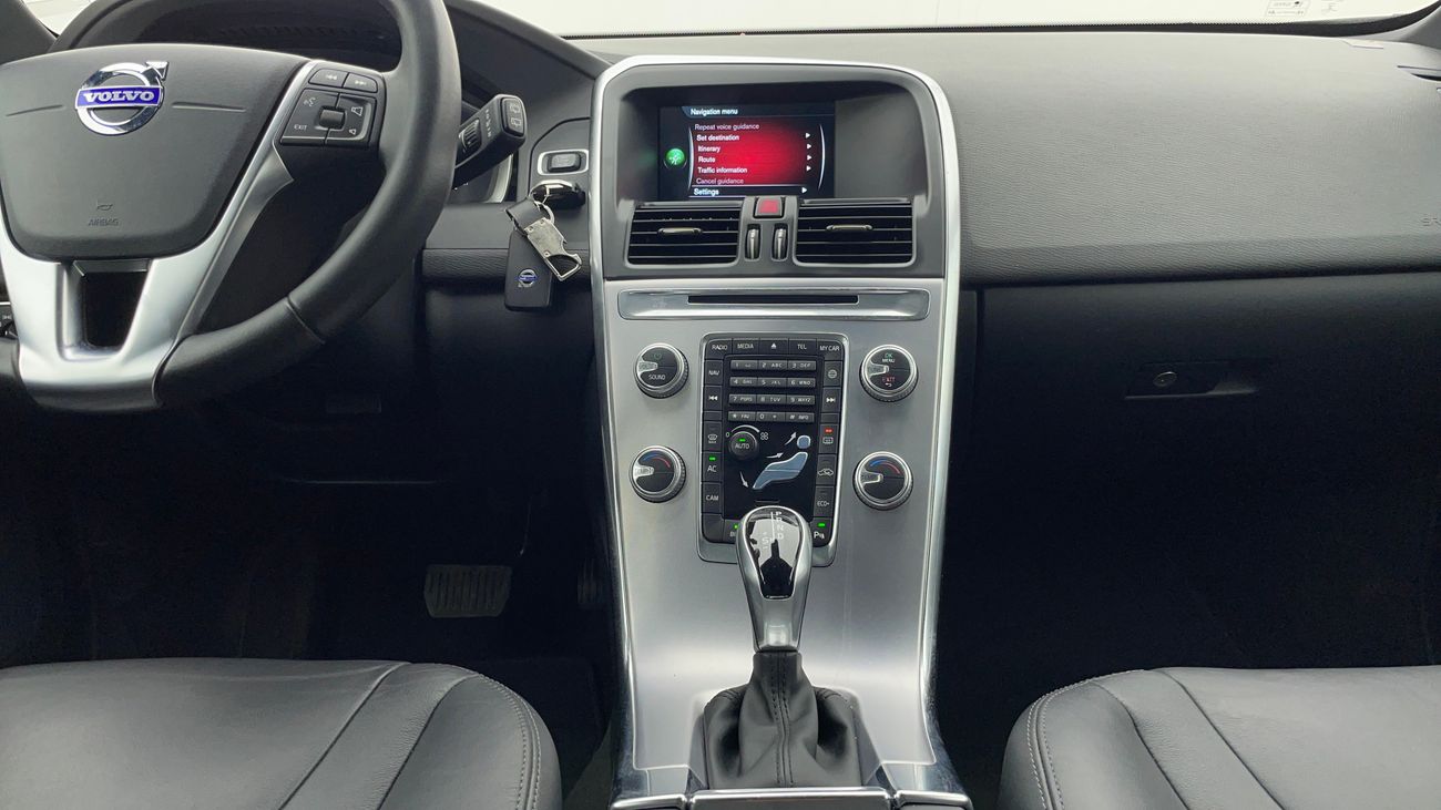 Volvo XC60 T5 INSCRIPTION 2 | Zero Down Payment | Home Test Drive