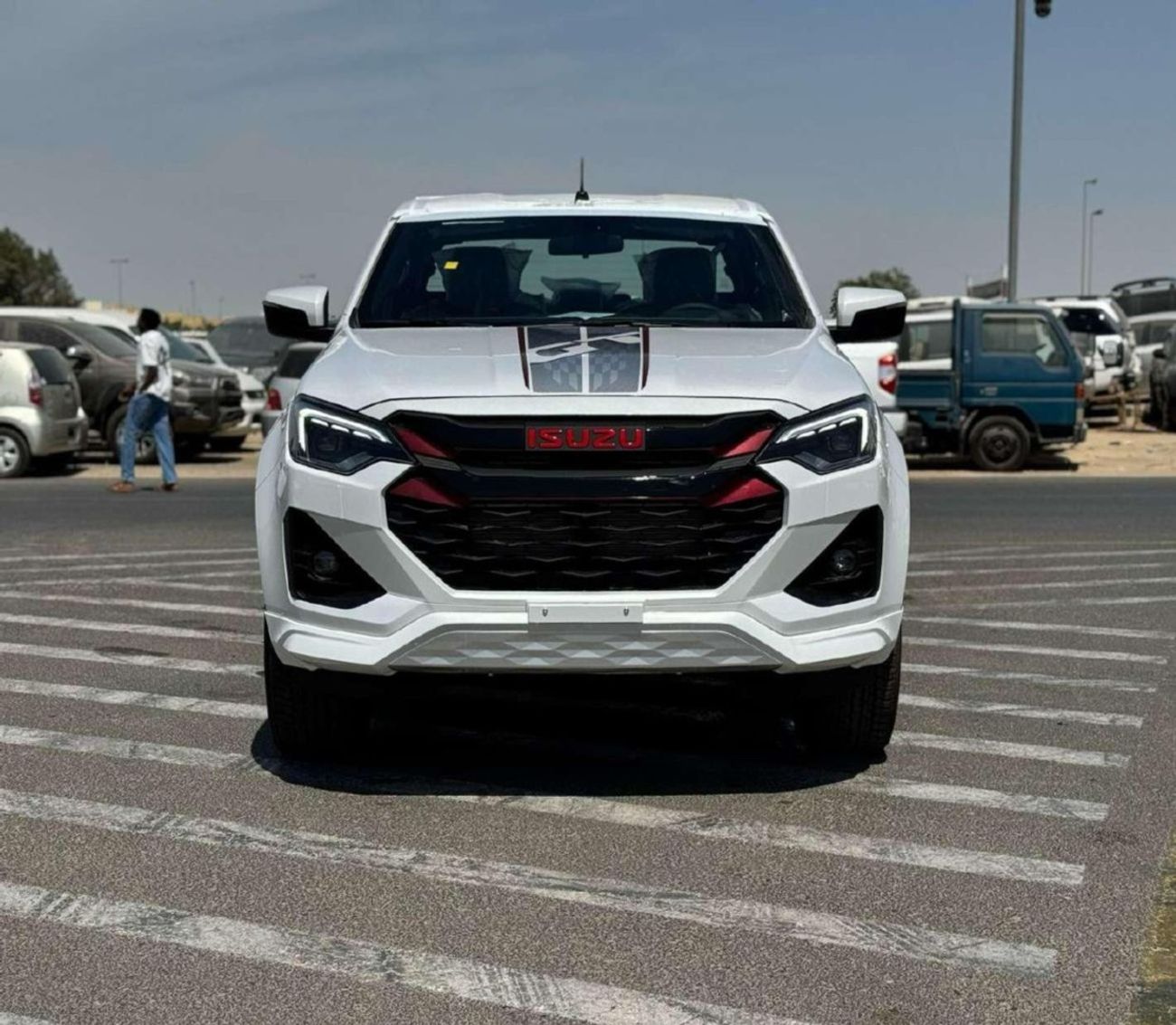 إيسوزو D ماكس 3.0L Crew Cab 4WD GT ISUZU D-MAX 3.0L GT 4WD DIESEL PICKUP 2025