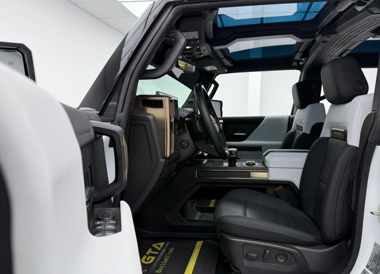 جي أم سي همر EV 2023 GMC Hummer EV, 1 Year Unlimited Km Warranty, Excellent Condition