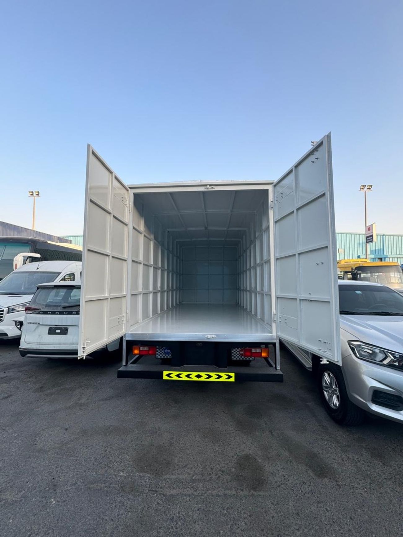 اشوك ليلاند بارتنر 3-4 Ton Payload, 14ft and 17ft Chassis, 3 Litre Engine