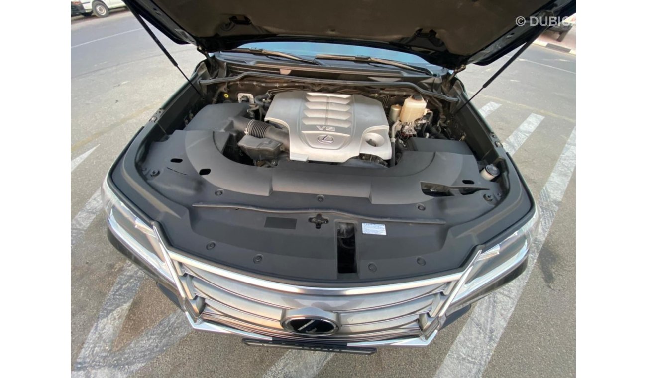 Lexus LX 570 2016 LEXUS LX 570 SPORRT PLUS / FULL OPTION / BEAUTIFULLY MAINTAINED VEHICLE