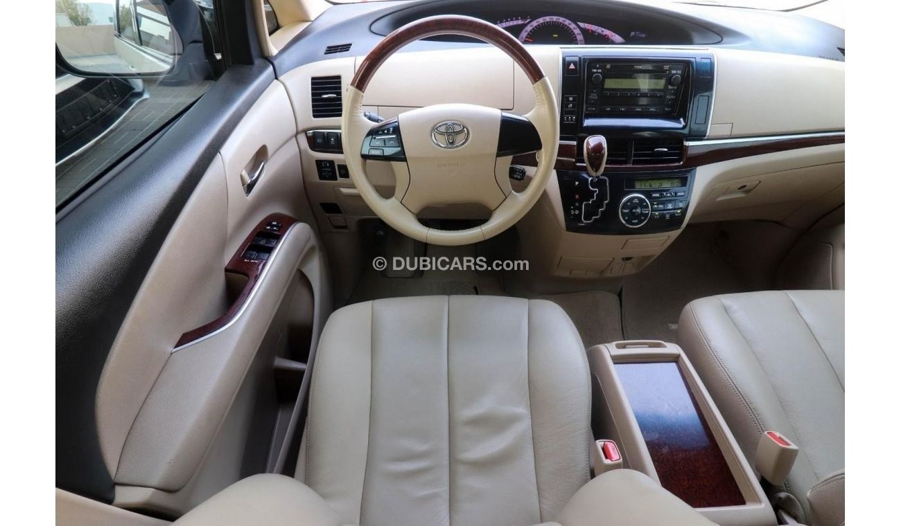 Toyota Previa Toyota Previa SE 2019