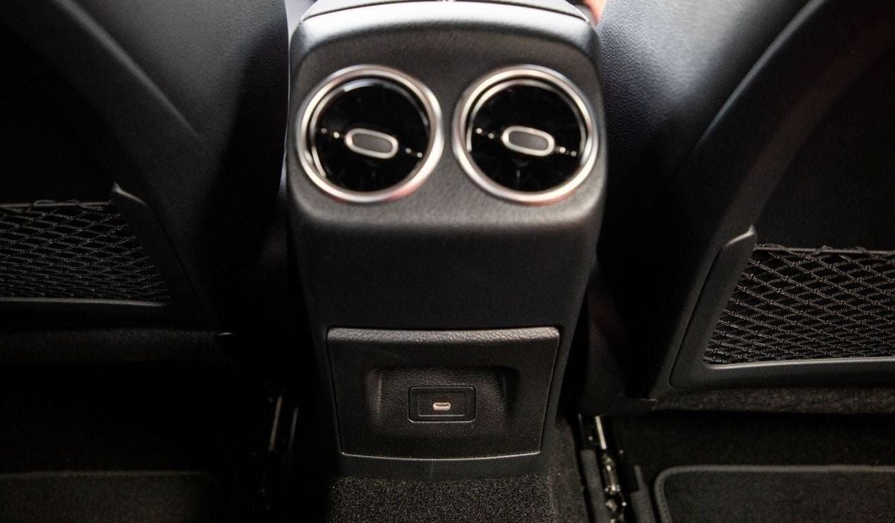 مرسيدس بنز A 200 AMG AMG Hatchback | 2025 | GCC Specs with 5 Years Warranty | For Local Registration +10%