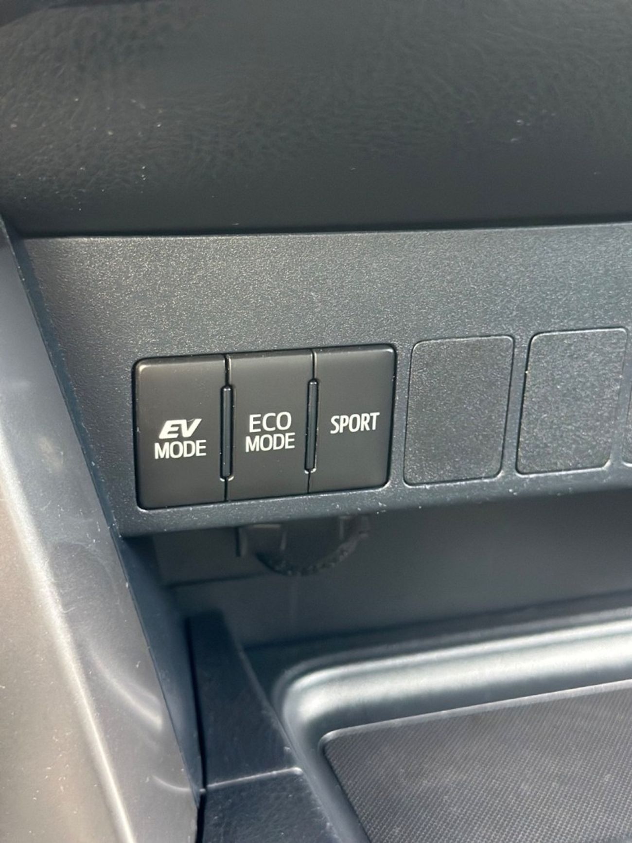 Toyota RAV4 XLE 2.5 Hybrid