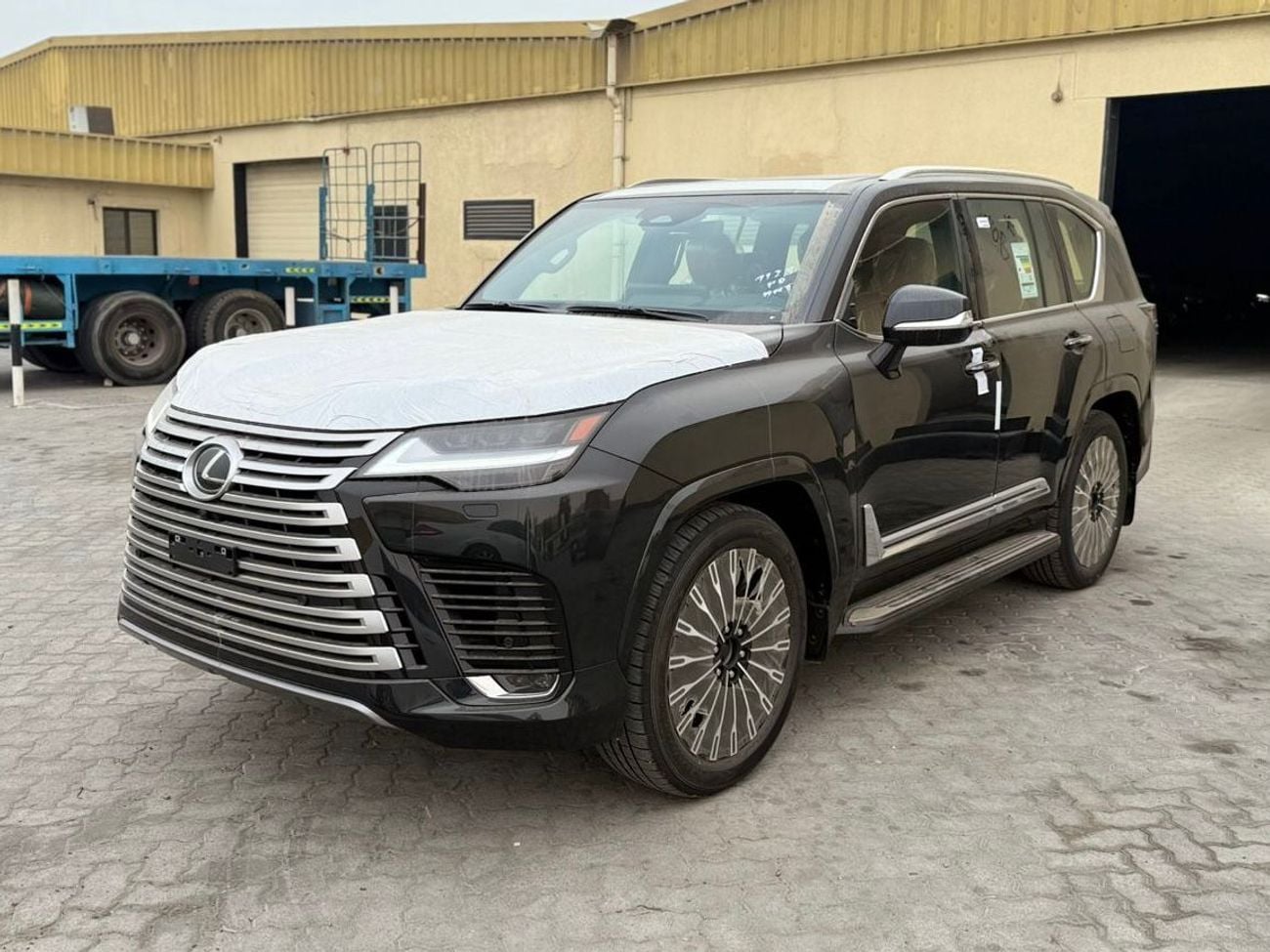 لكزس LX 600 VIP LAUNCH EDITION 3.5L
