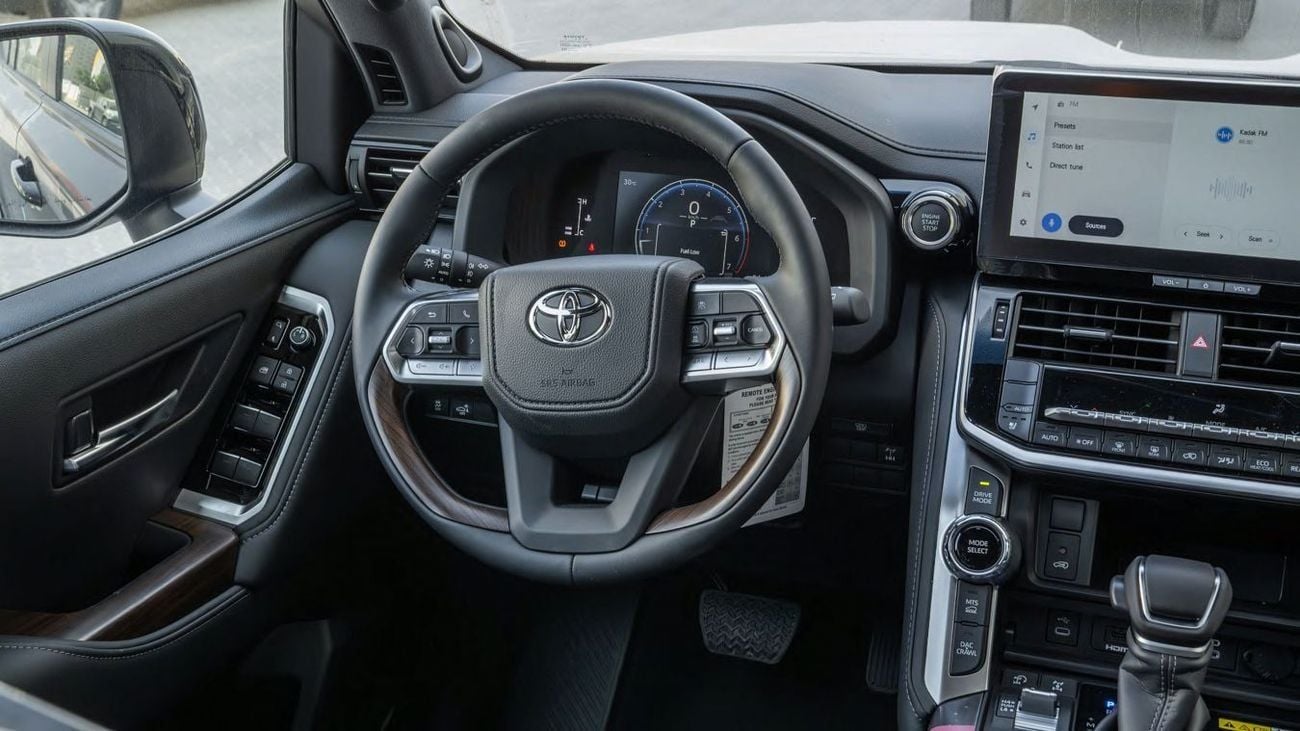 تويوتا لاند كروزر 3.5L TT FULL WITH RADAR 2026