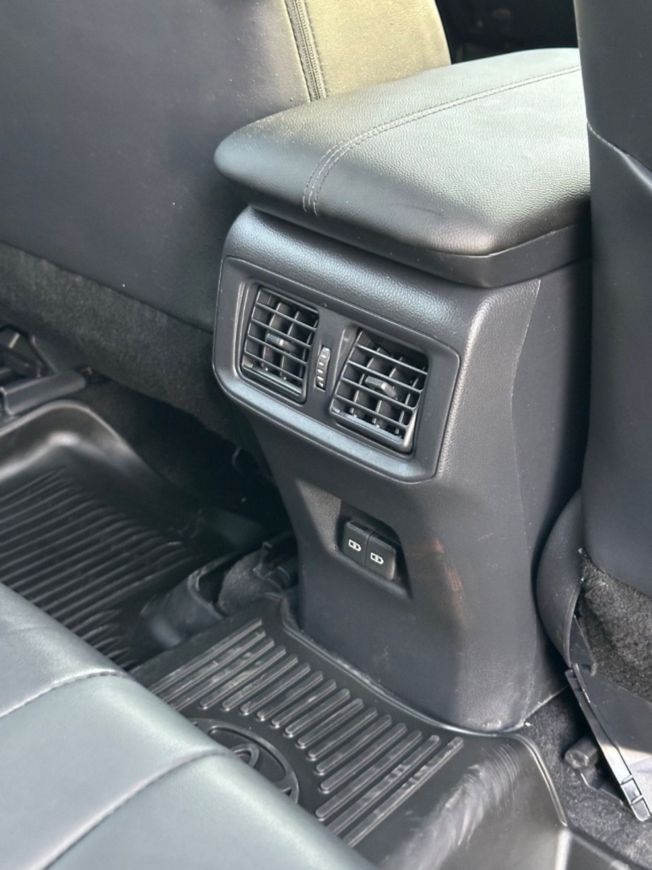 تويوتا راف ٤ Hybrid TOYOTA RAV4 XSE Full Option