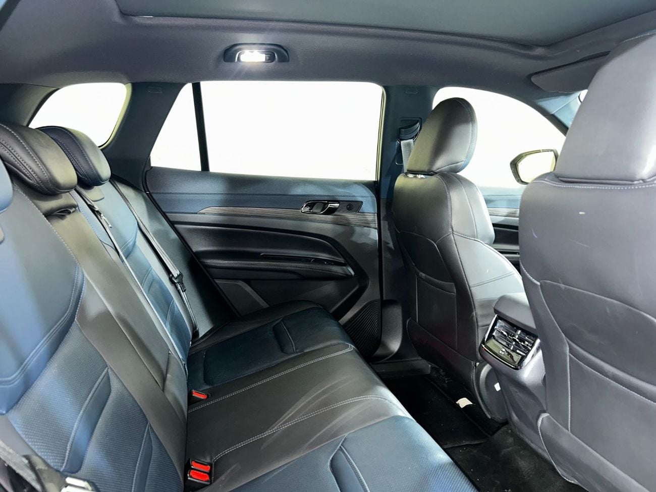 فورد تيريتوري TITANIUM PLUS TECH PKG /TER4224 /AL TAYER MOTORS /AL QOUZ SHOWROOM