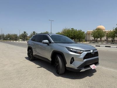 تويوتا راف ٤ Cruiser