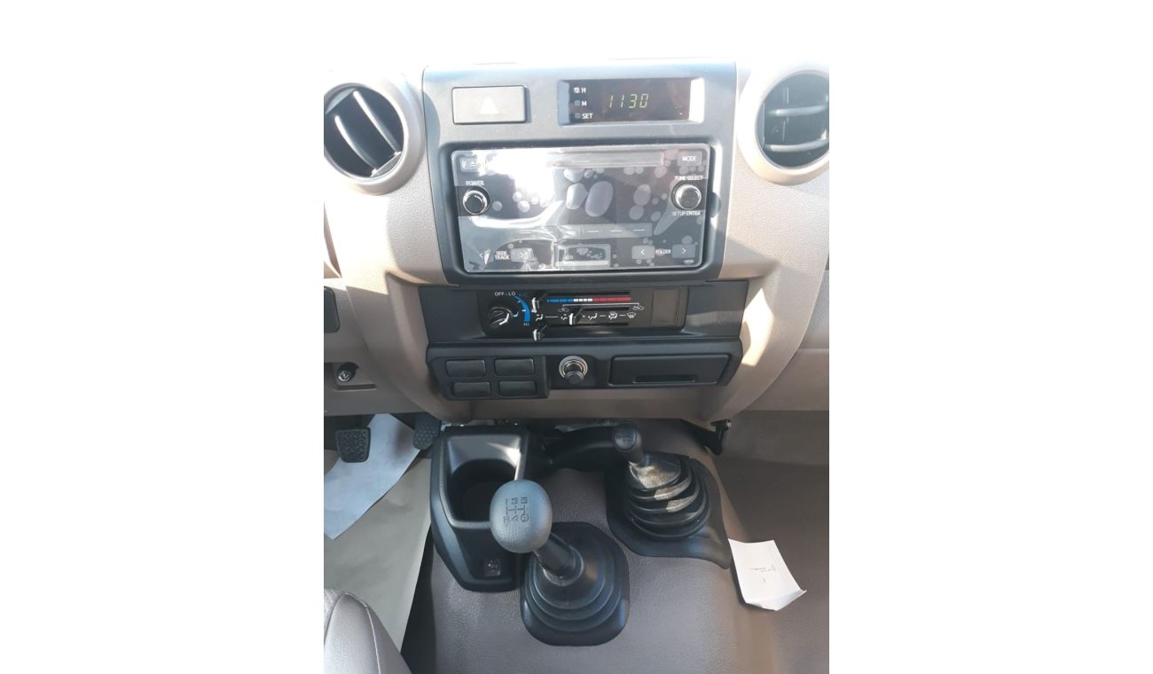 Toyota Land Cruiser 4.2l diesel 13 seats